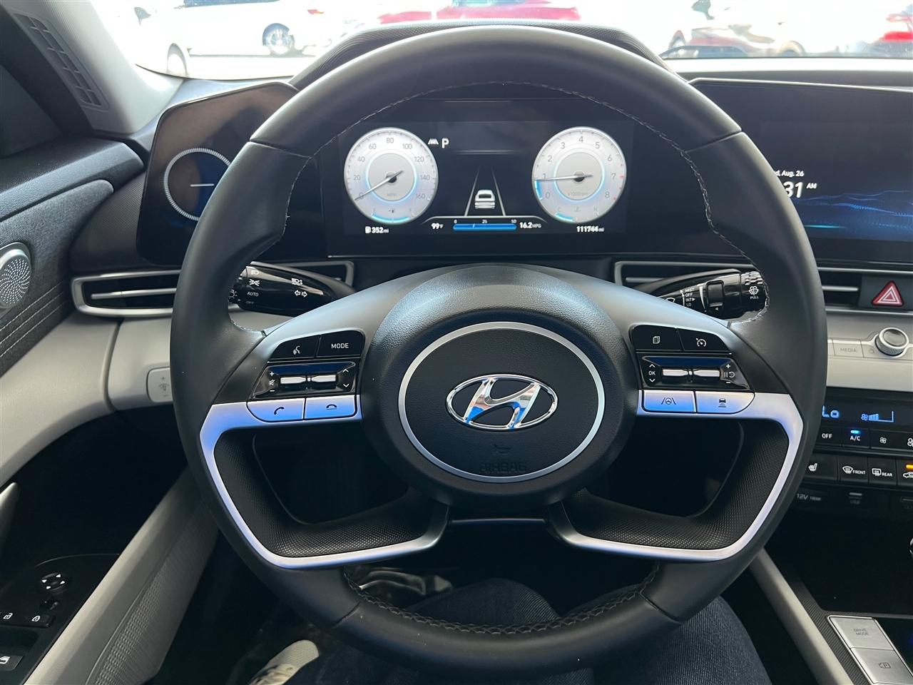 Hyundai Elantra Limited 2023