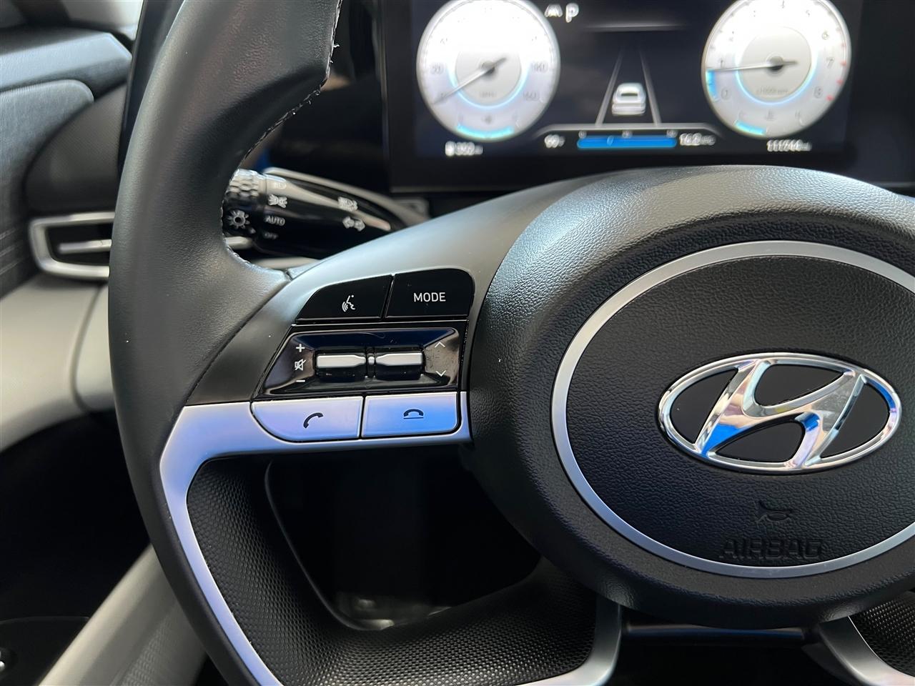 Hyundai Elantra Limited 2023