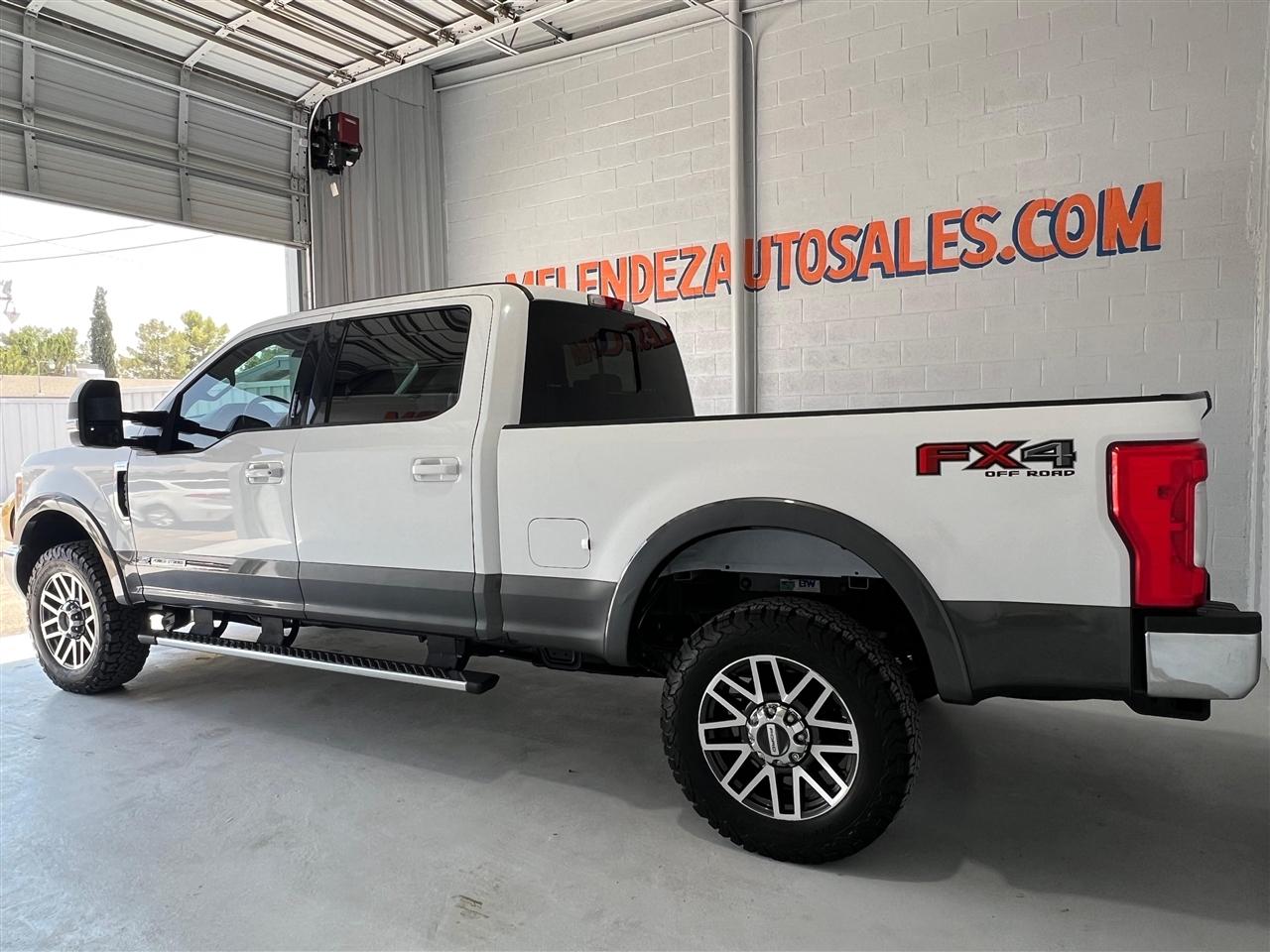 Ford F-250 SD Lariat Crew Cab 4WD 2017