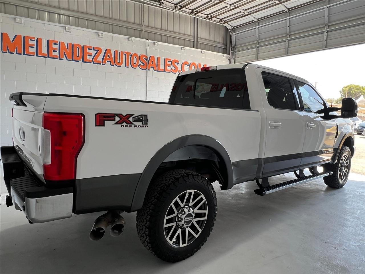 Ford F-250 SD Lariat Crew Cab 4WD 2017