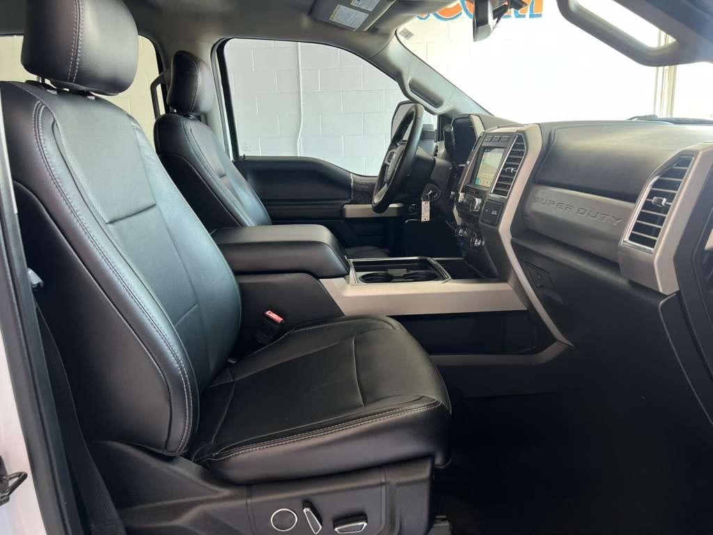 Ford F-250 SD Lariat Crew Cab 4WD 2017