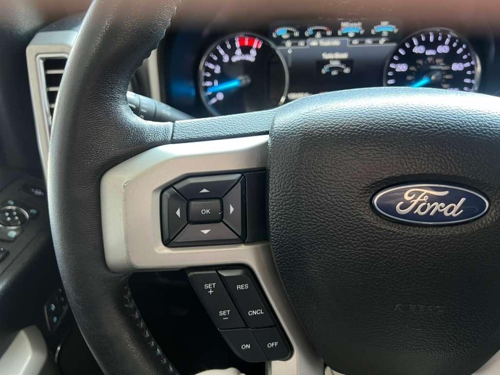 Ford F-250 SD Lariat Crew Cab 4WD 2017