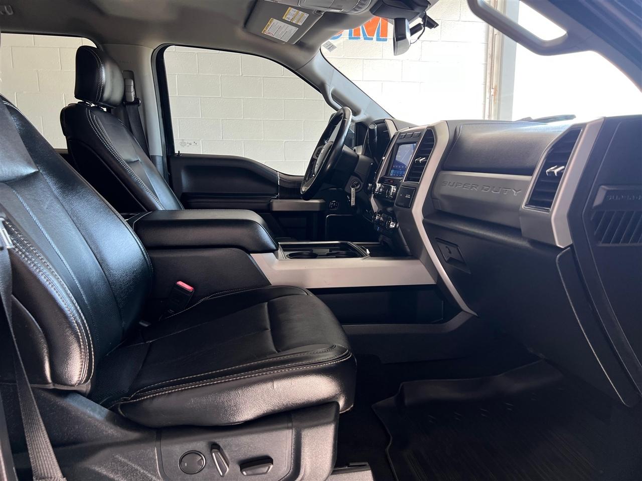 Ford F-350 SD Lariat Crew Cab Long Bed DRW 4WD 2021