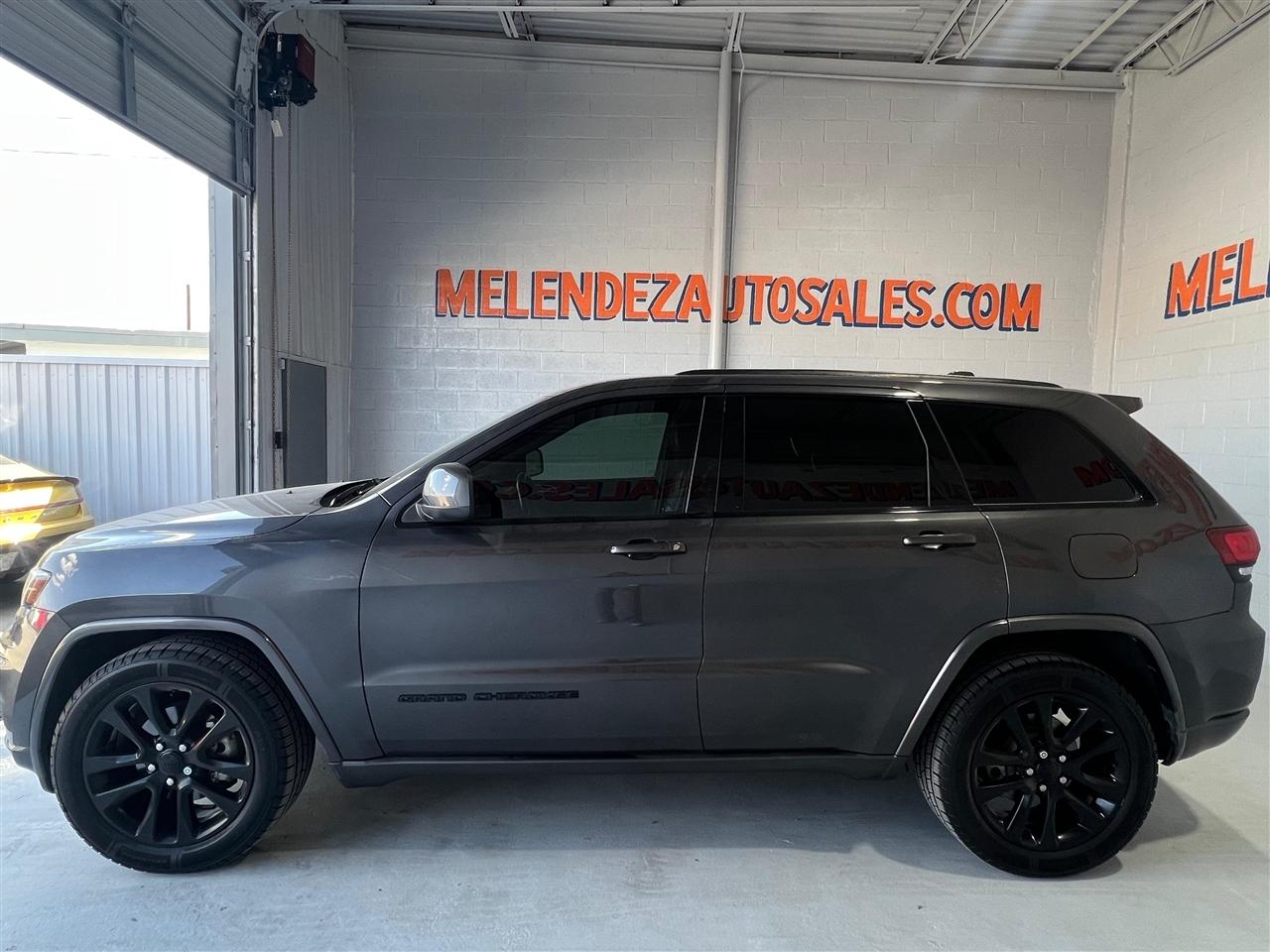 Jeep Grand Cherokee Laredo 2WD 2018