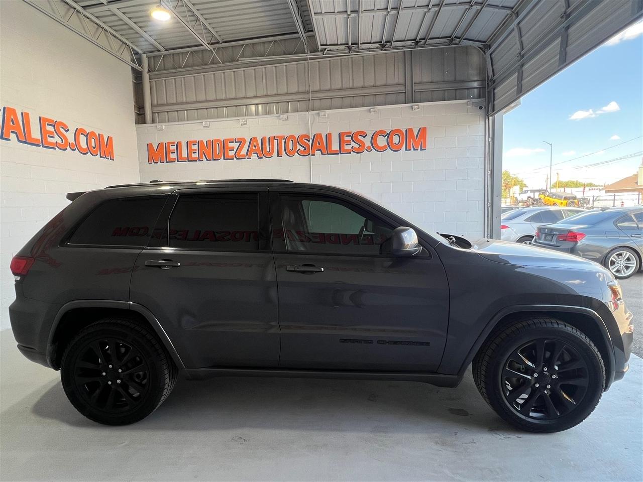 Jeep Grand Cherokee Laredo 2WD 2018