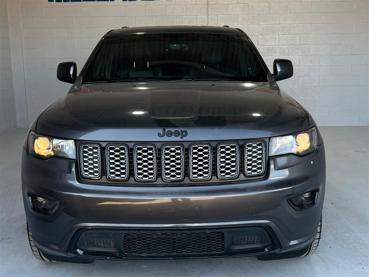 Jeep Grand Cherokee Laredo 2WD 2018