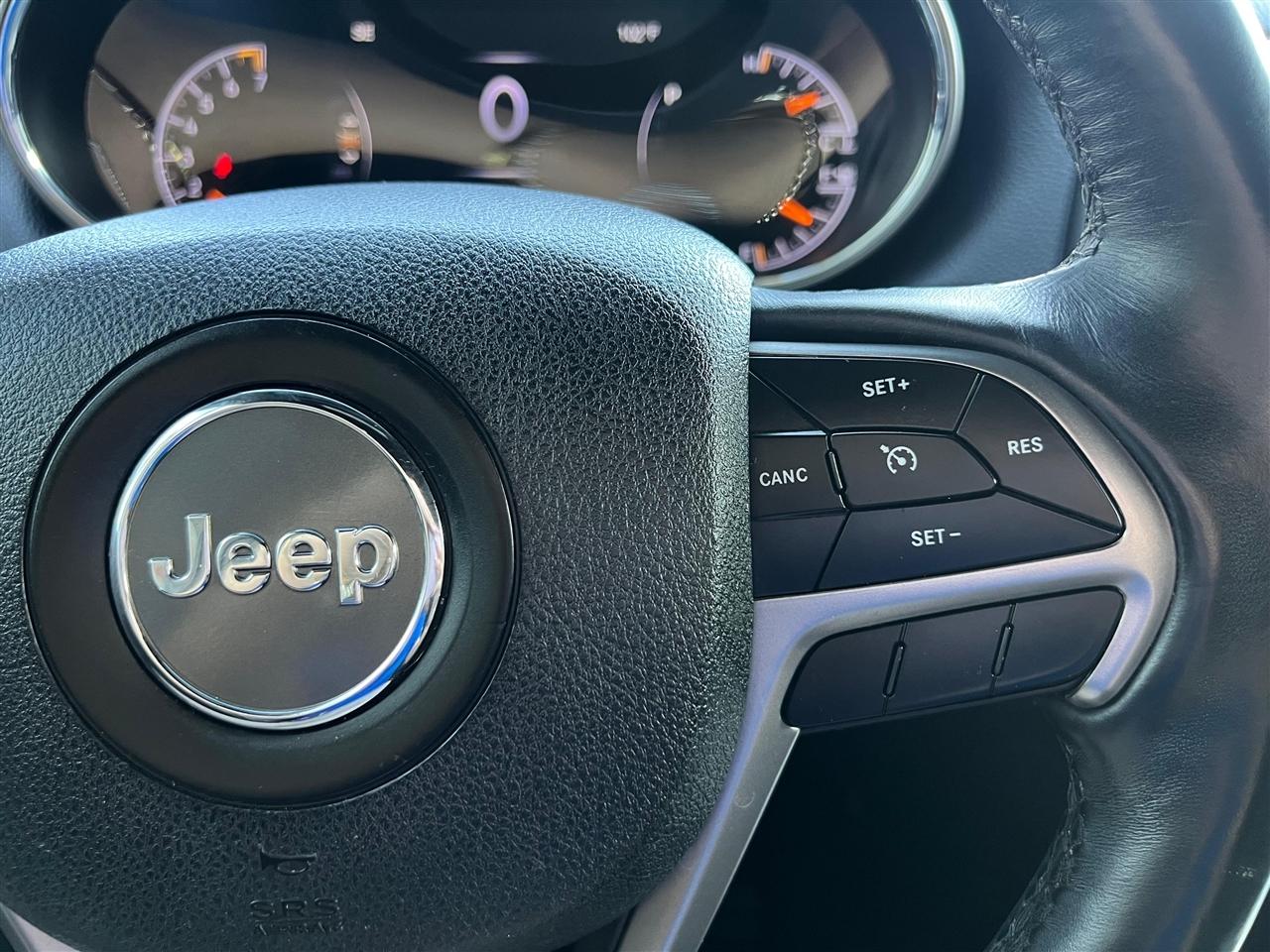 Jeep Grand Cherokee Laredo 2WD 2018