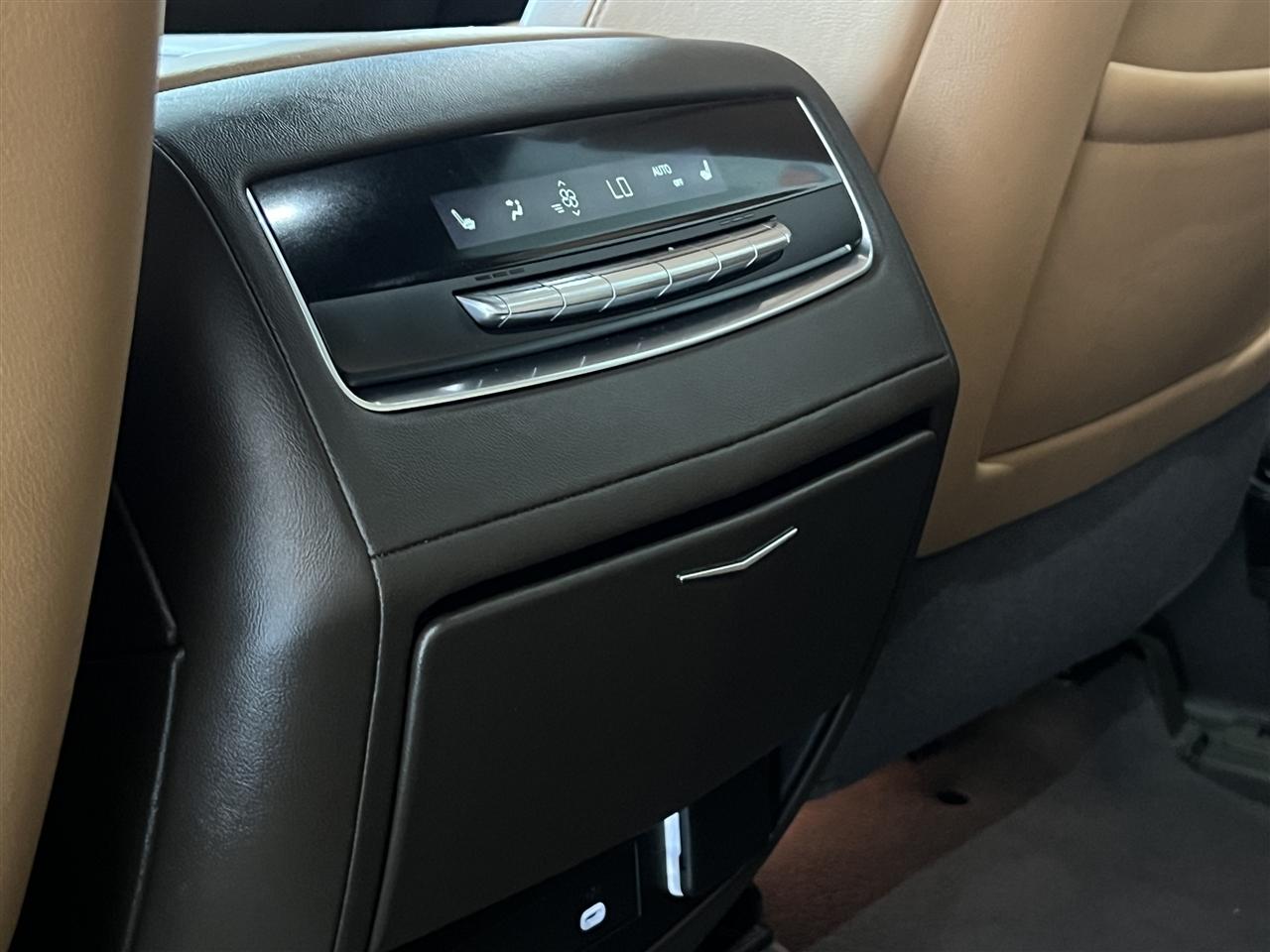 Cadillac Escalade Sport 2023