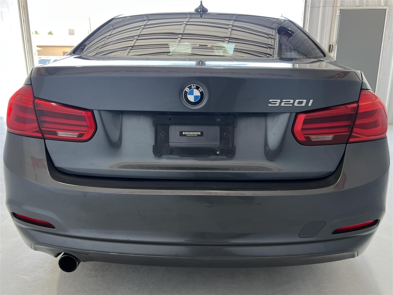 BMW 3-Series 320i Sedan 2016