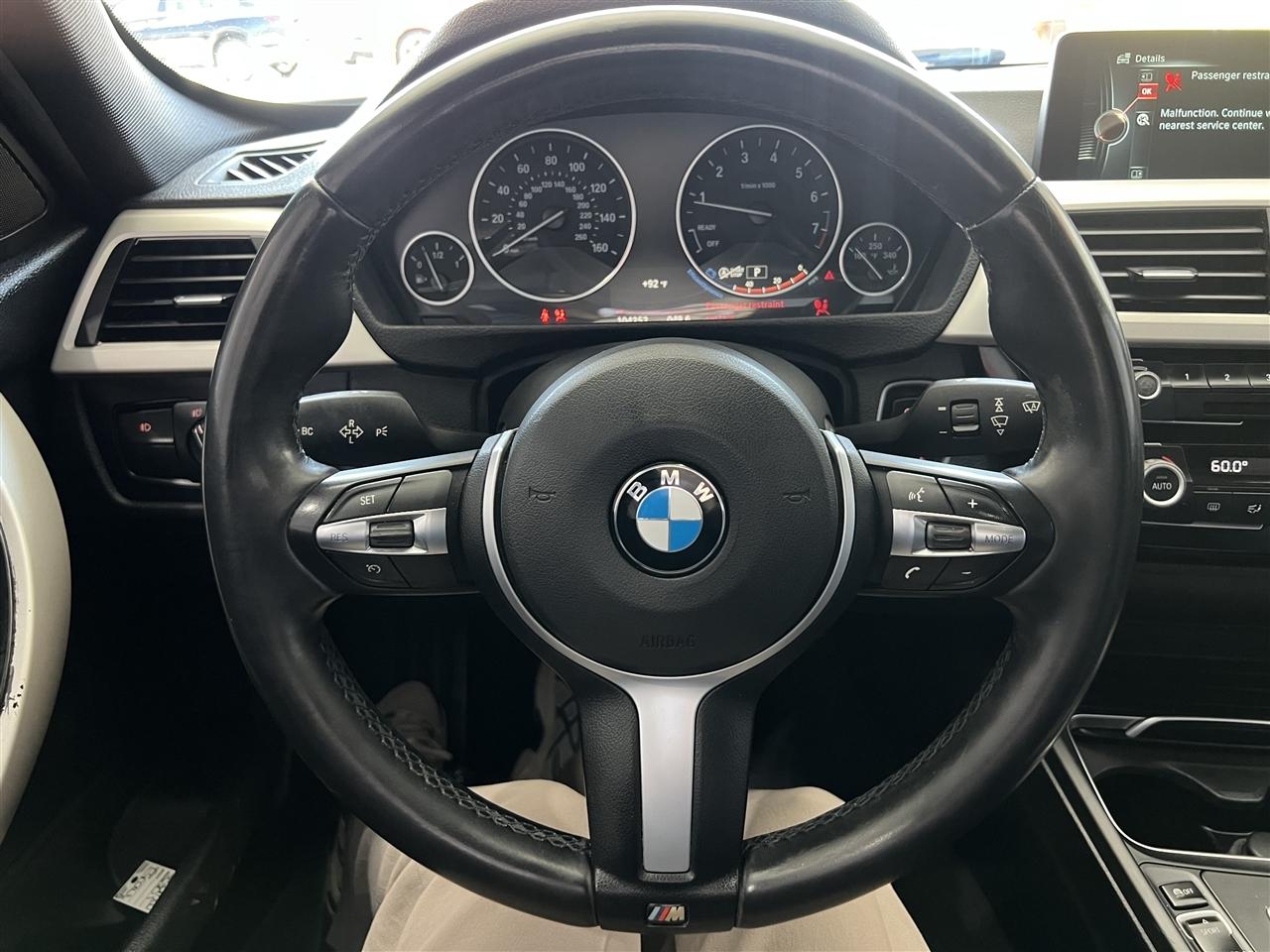 BMW 3-Series 320i Sedan 2016