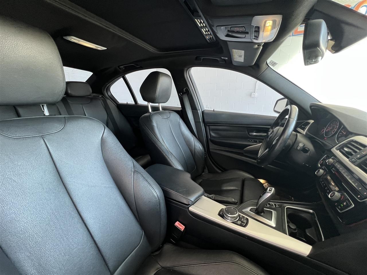 BMW 3-Series 320i Sedan 2016