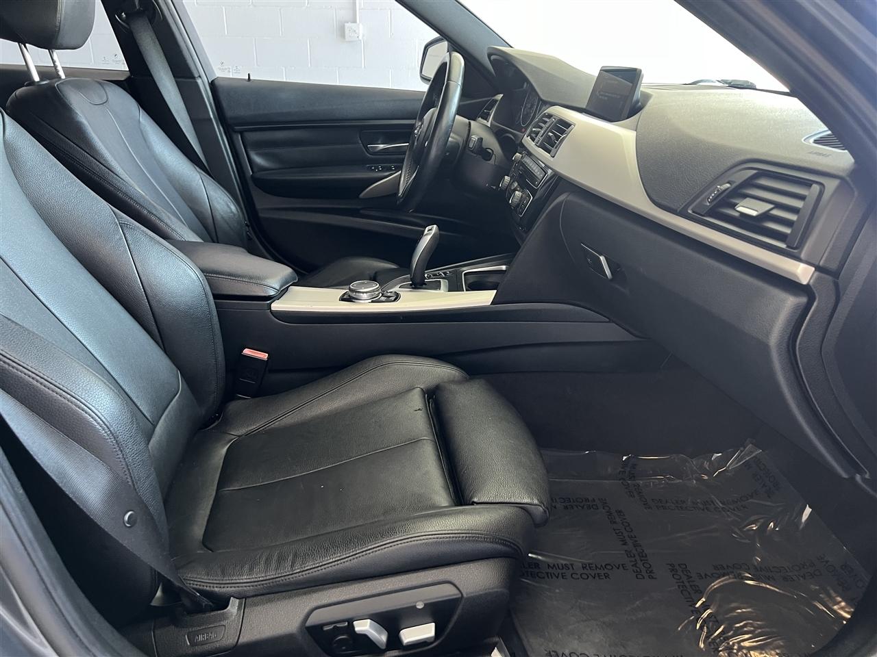 BMW 3-Series 320i Sedan 2016