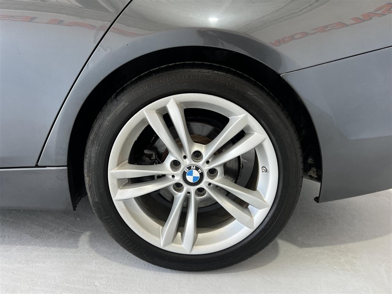 BMW 3-Series 320i Sedan 2016