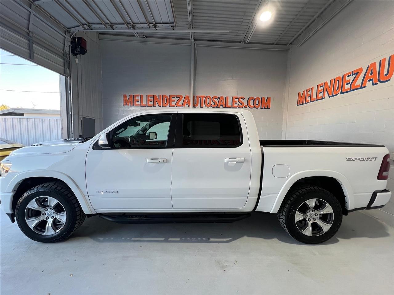 RAM 1500 Laramie Crew Cab SWB 4WD 2020