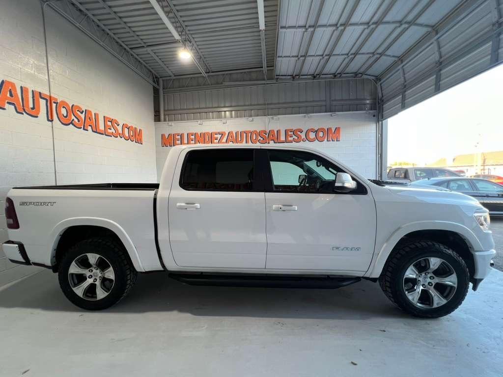 RAM 1500 Laramie Crew Cab SWB 4WD 2020