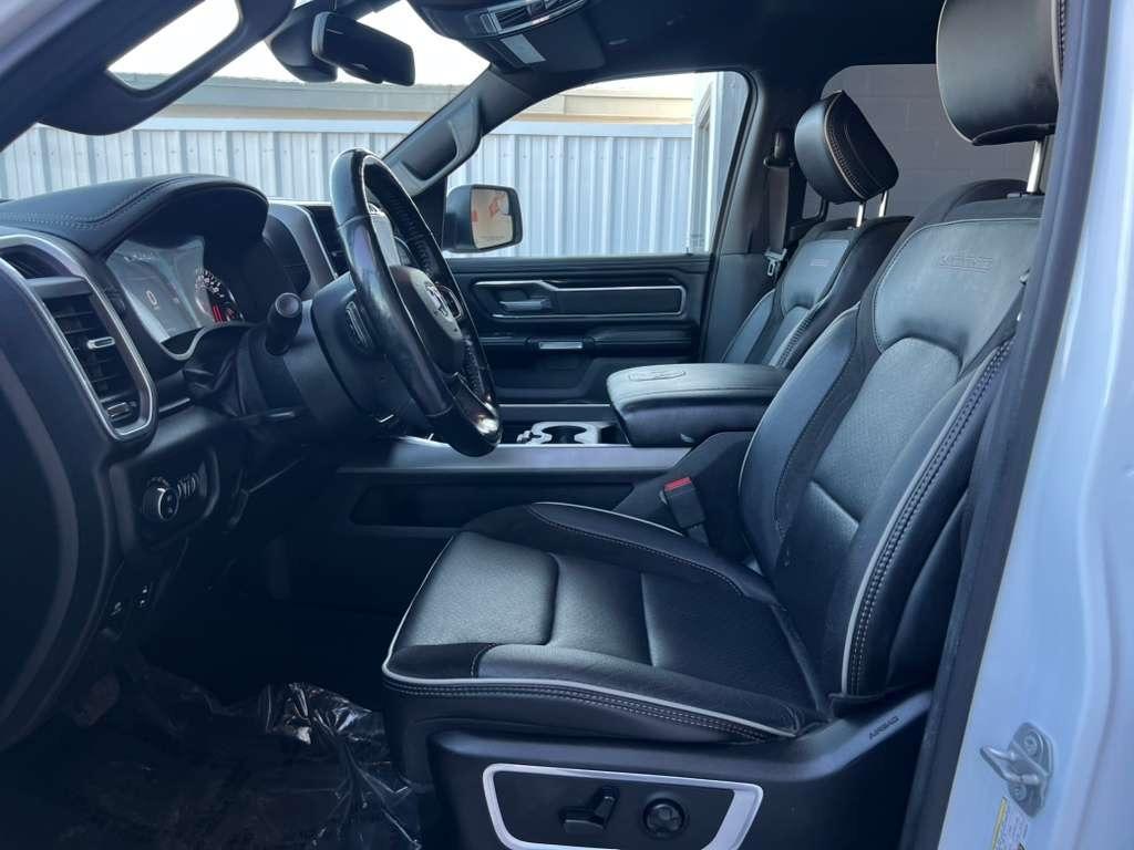 RAM 1500 Laramie Crew Cab SWB 4WD 2020