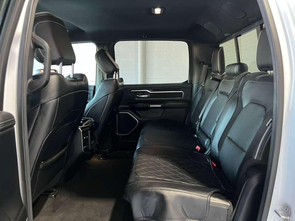 RAM 1500 Laramie Crew Cab SWB 4WD 2020