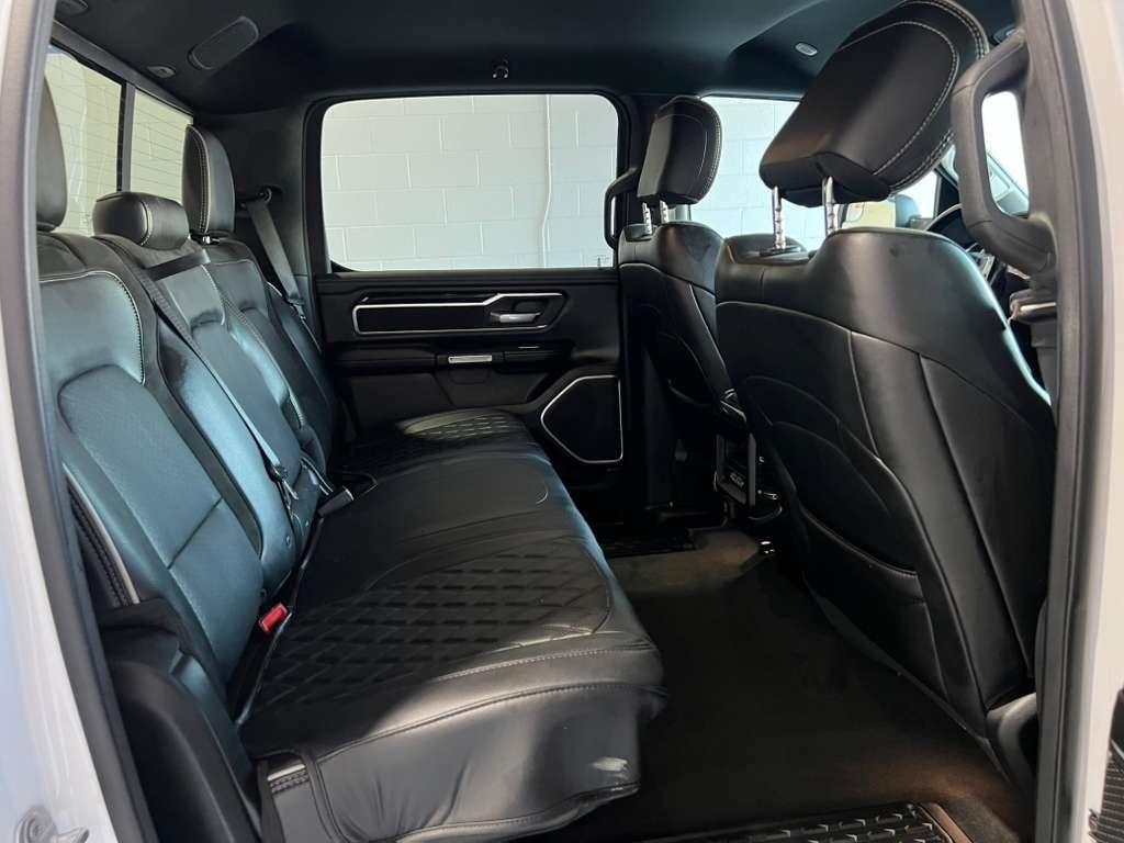 RAM 1500 Laramie Crew Cab SWB 4WD 2020