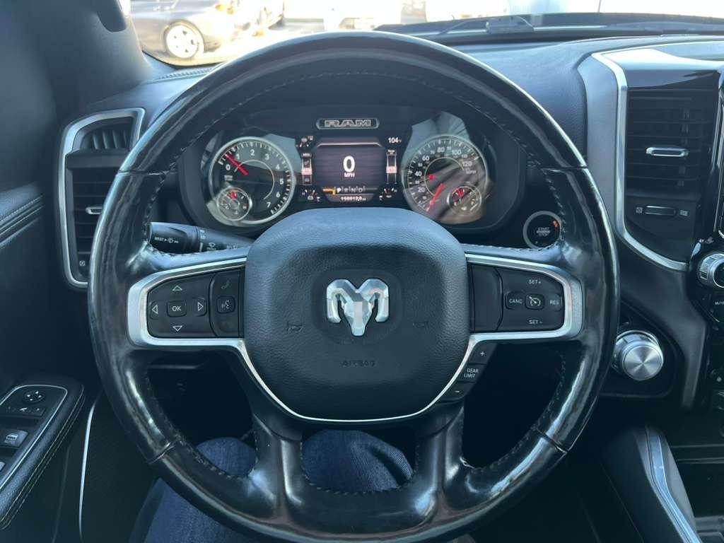 RAM 1500 Laramie Crew Cab SWB 4WD 2020