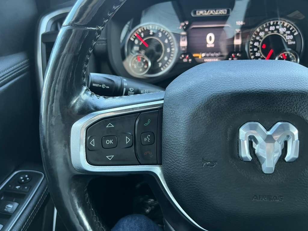 RAM 1500 Laramie Crew Cab SWB 4WD 2020