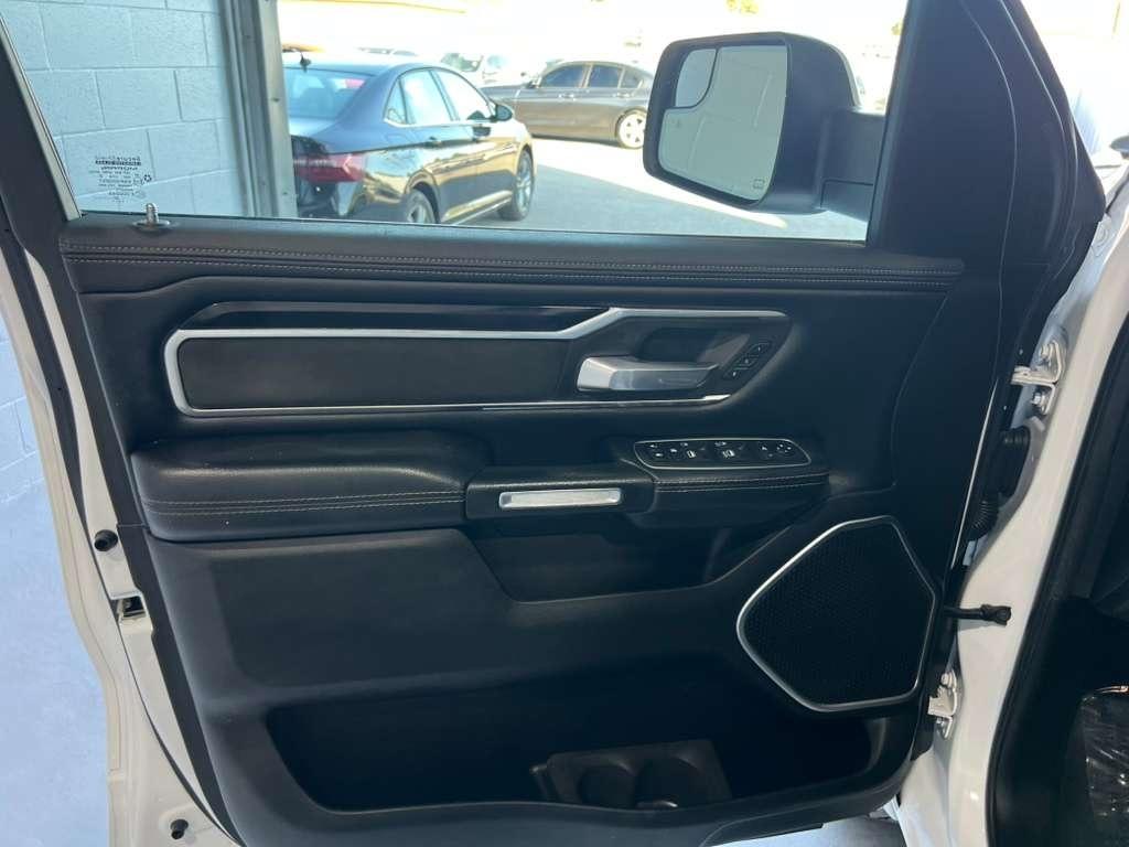RAM 1500 Laramie Crew Cab SWB 4WD 2020