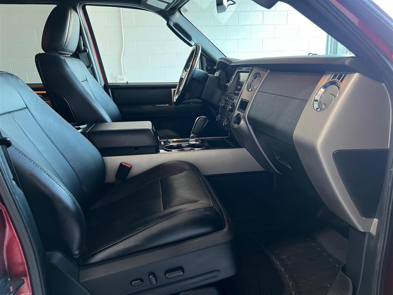 Ford Expedition EL Limited 2WD 2015