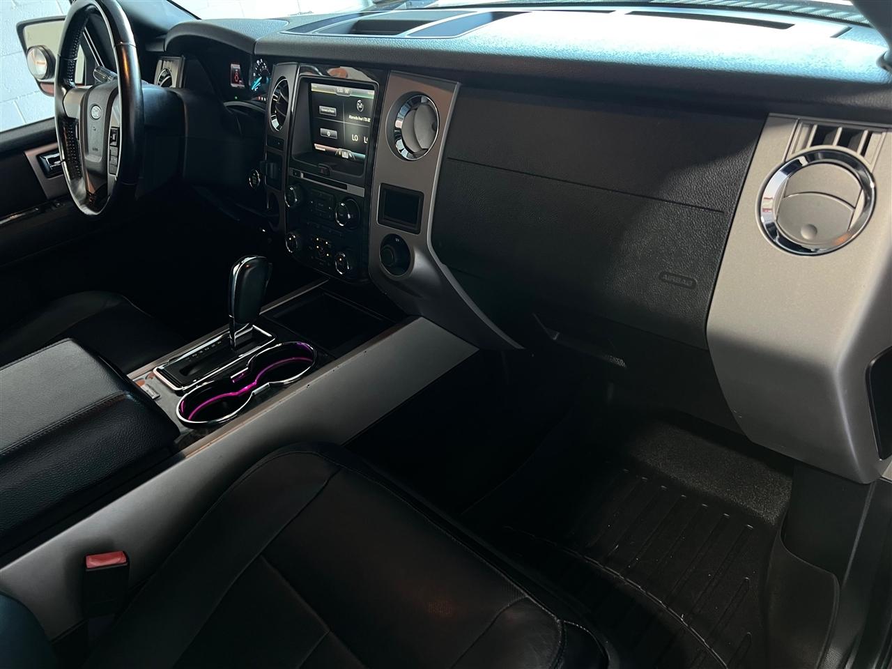Ford Expedition EL Limited 2WD 2015