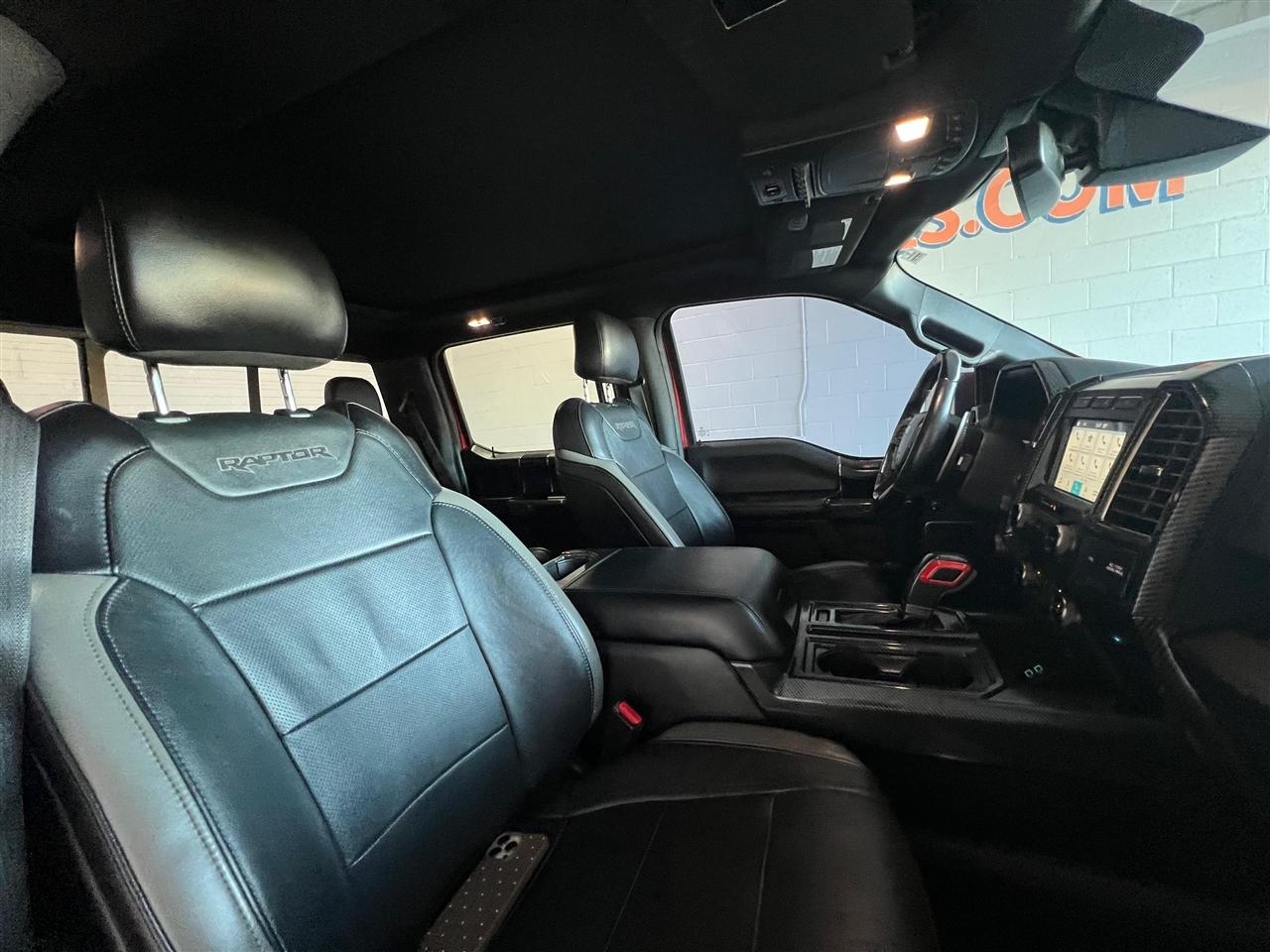 Ford F-150 Raptor SuperCrew 4WD 2017