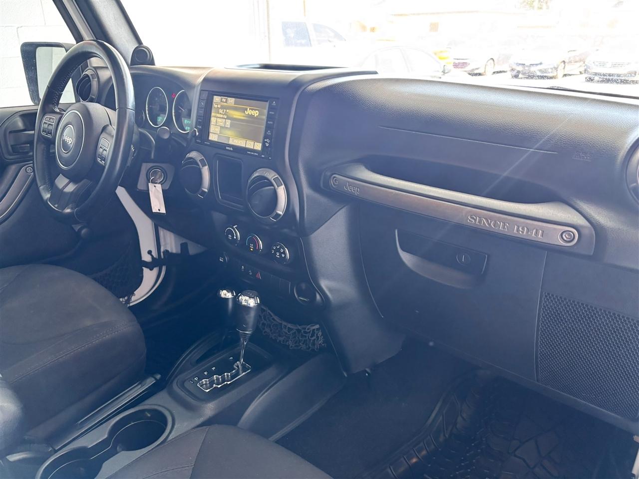 Jeep Wrangler Sport 4WD 2014