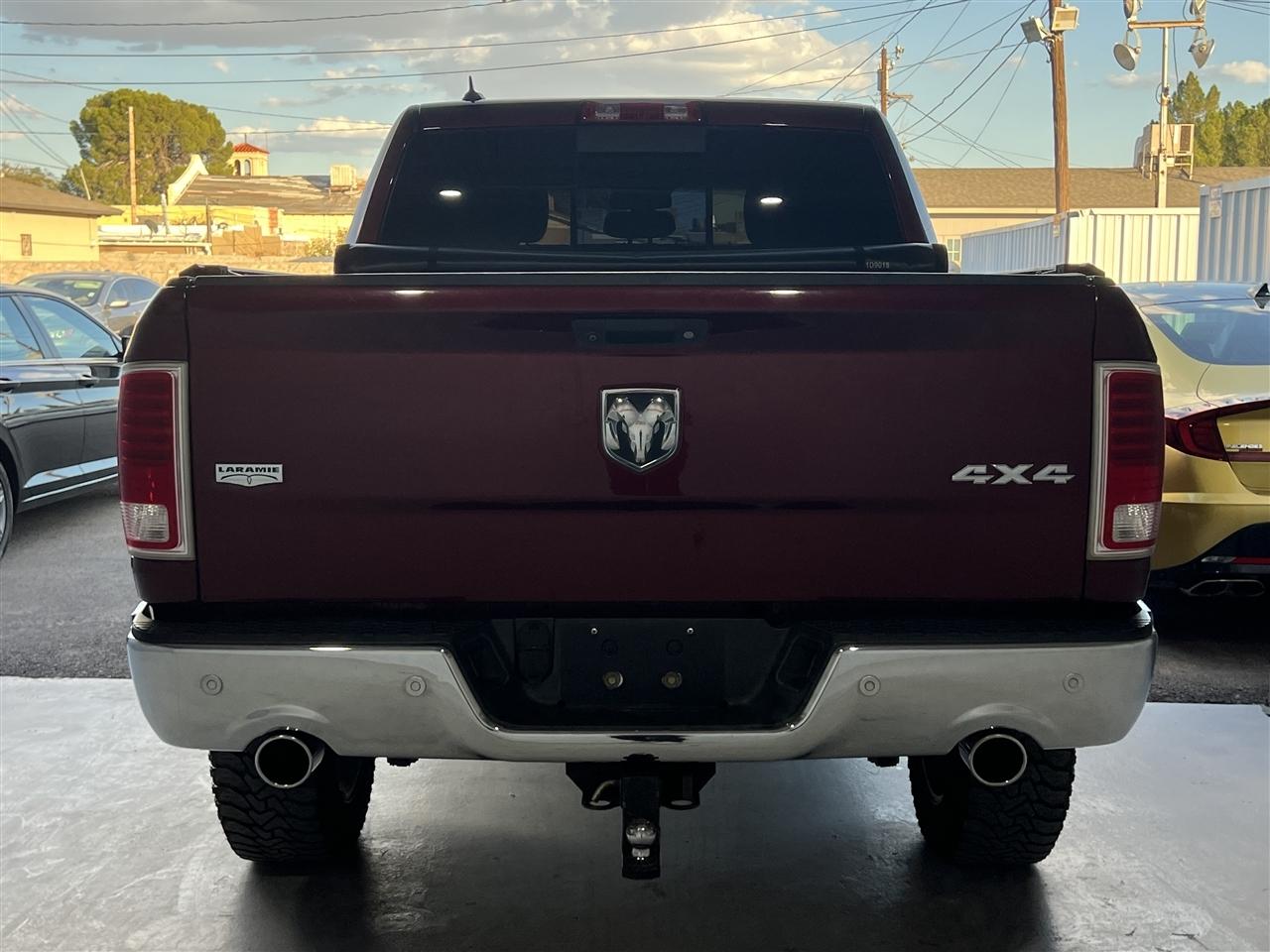 RAM 1500 Laramie Crew Cab SWB 4WD 2017