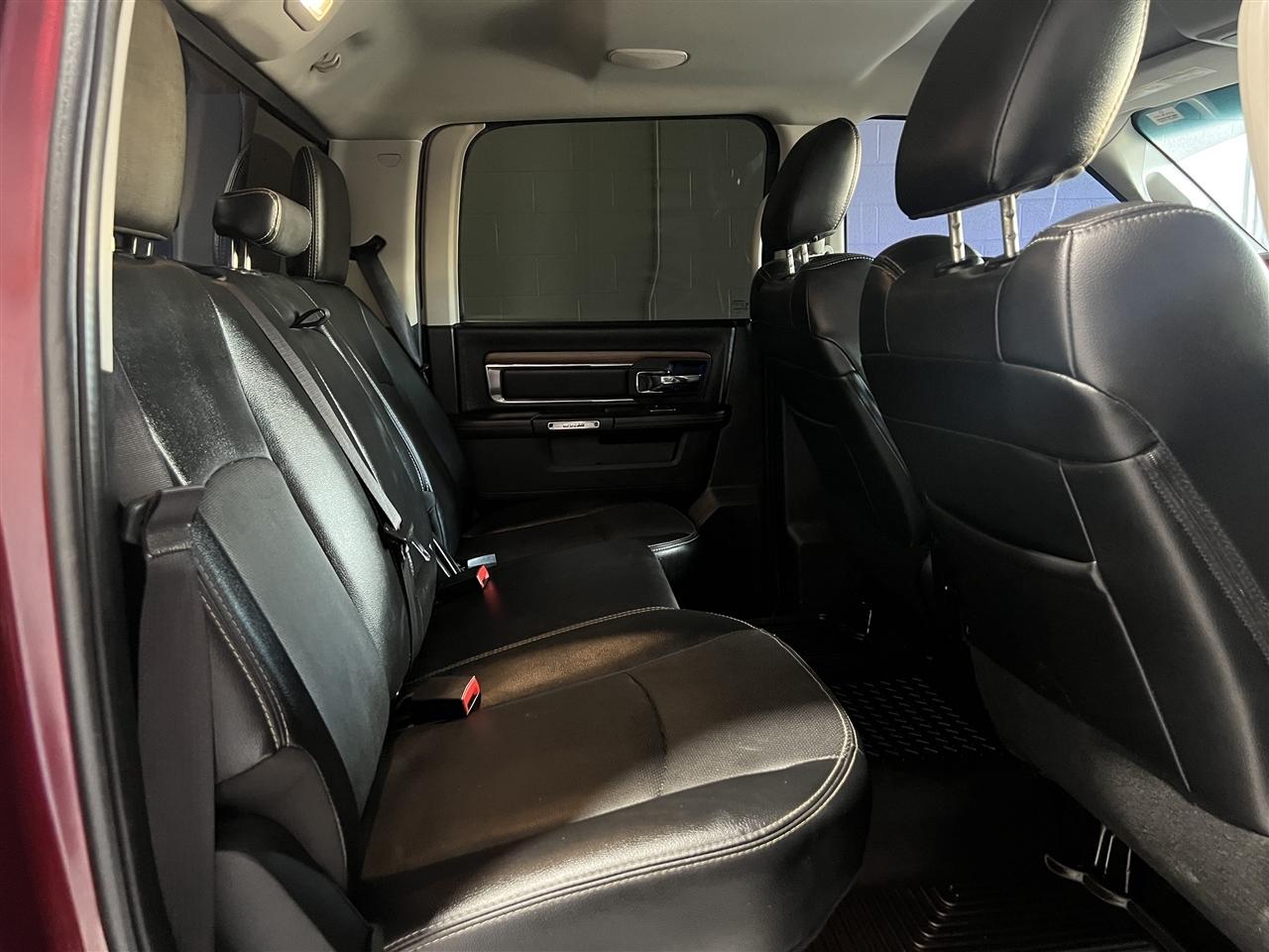 RAM 1500 Laramie Crew Cab SWB 4WD 2017