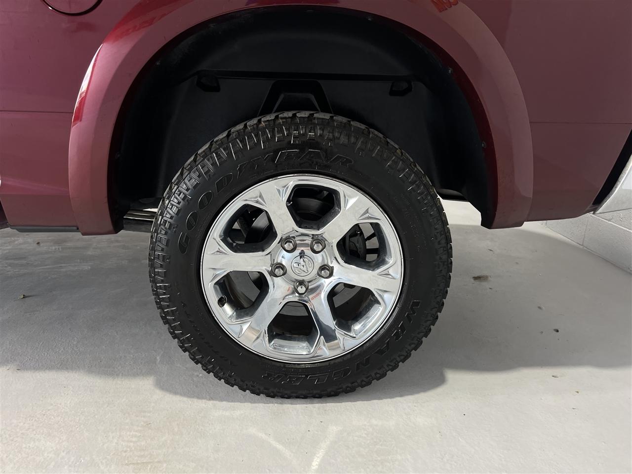 RAM 1500 Laramie Crew Cab SWB 4WD 2017