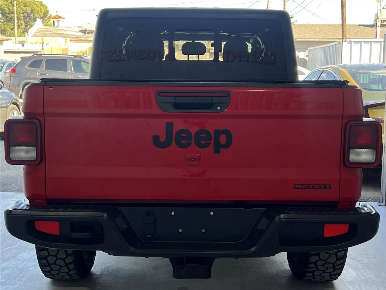 Jeep Gladiator Sport S 2021