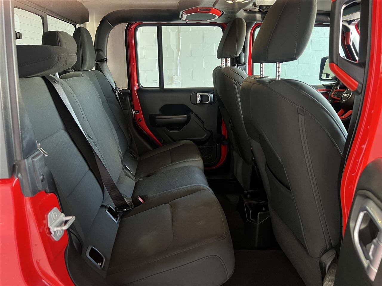 Jeep Gladiator Sport S 2021