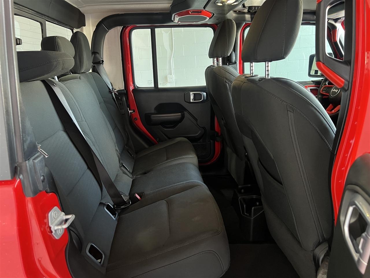 Jeep Gladiator Sport S 2021