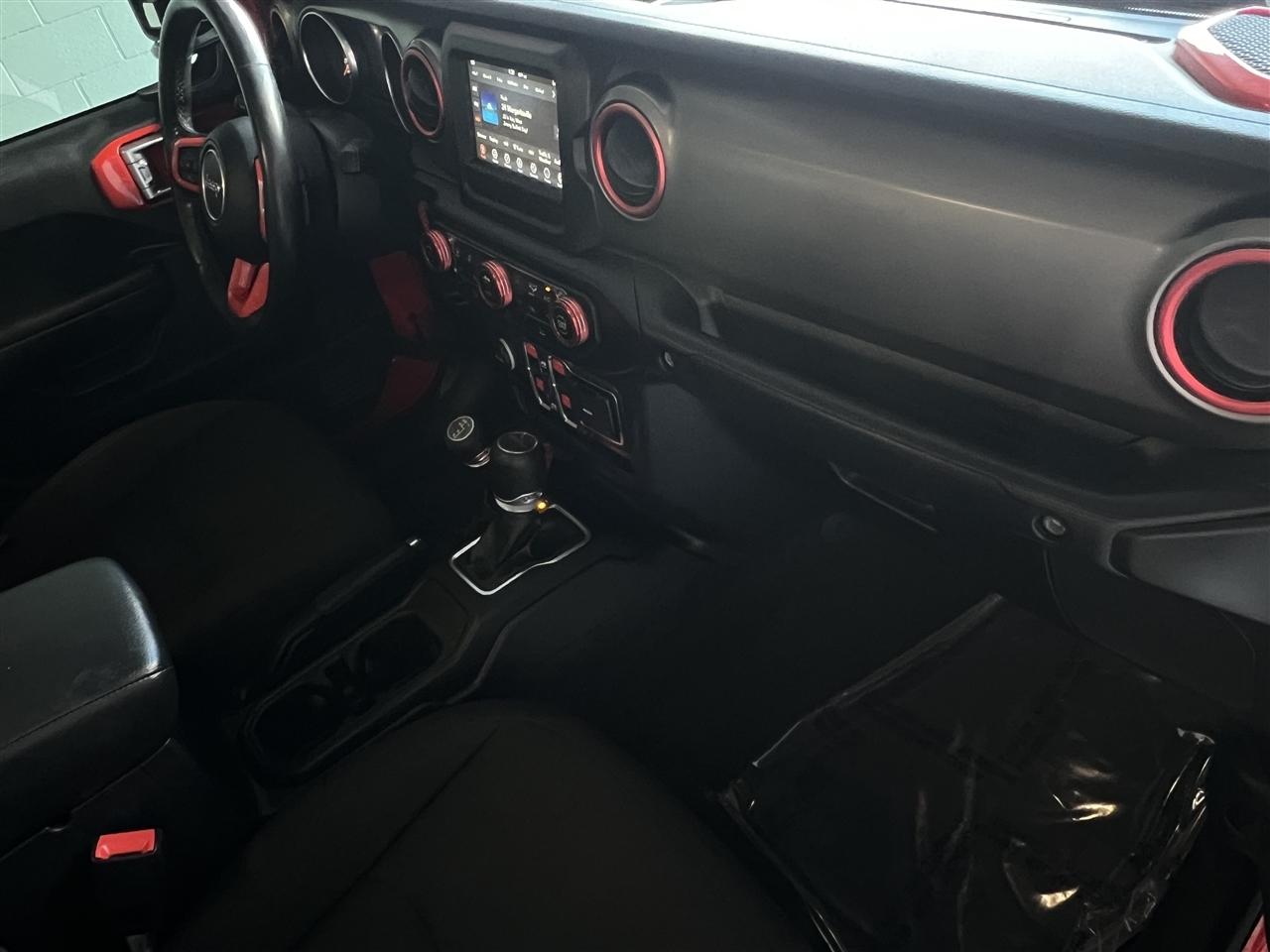 Jeep Gladiator Sport S 2021