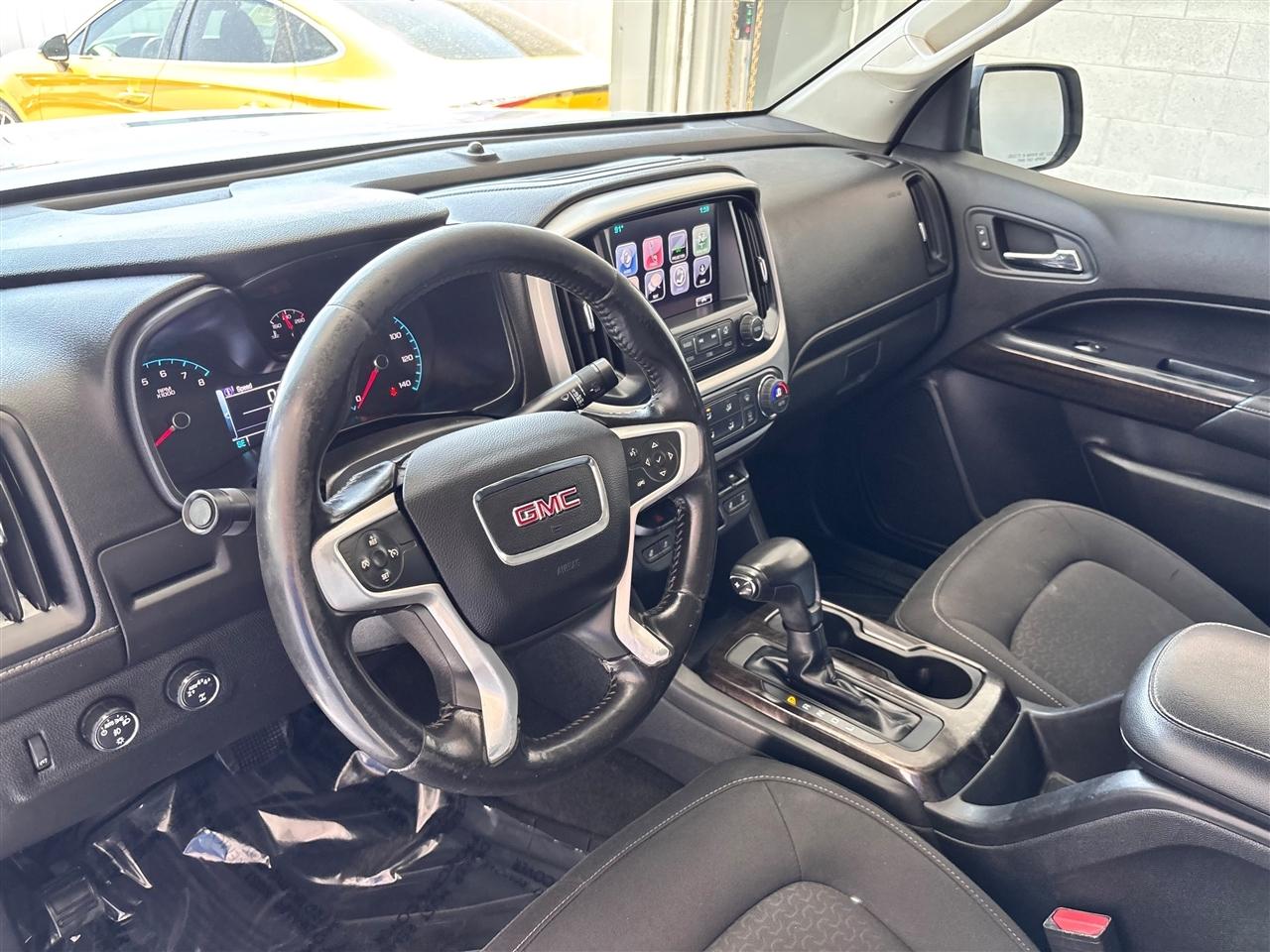 GMC Canyon SLE Crew Cab 4WD 2017
