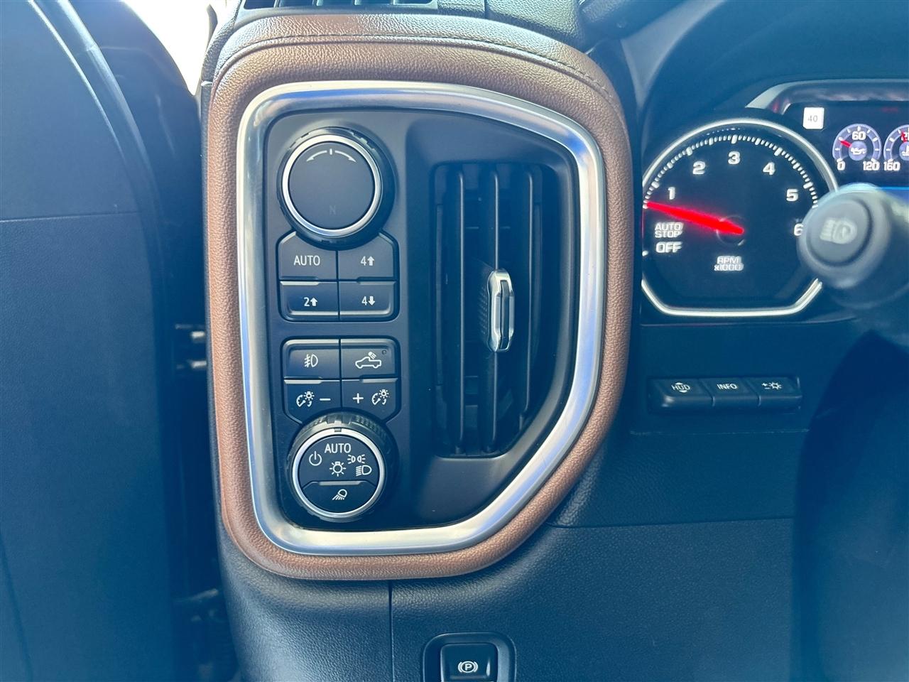 Chevrolet Silverado 1500 High Country Crew Cab 4WD 2019