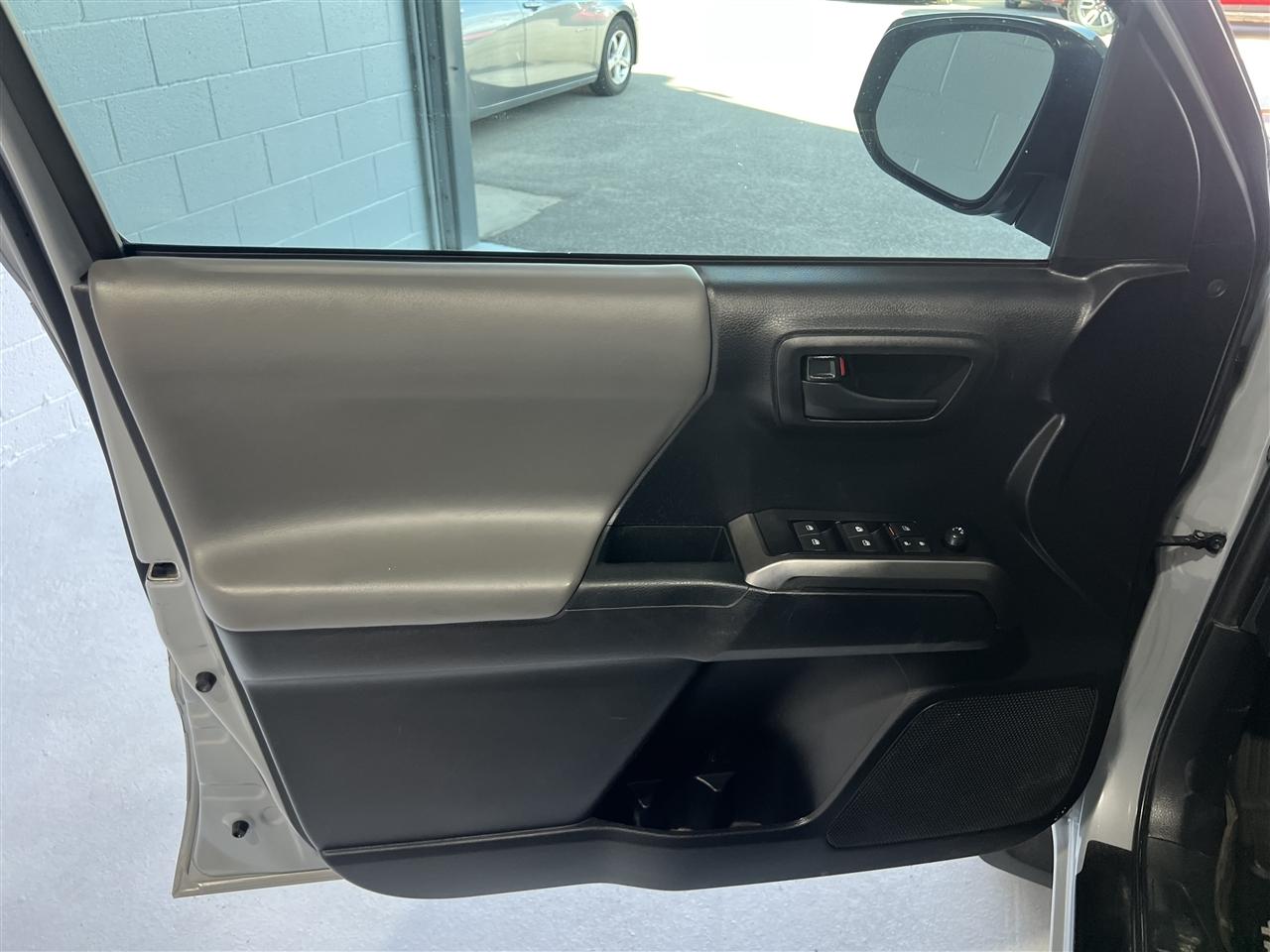 Toyota Tacoma SR5 Double Cab Long Bed V6 6AT 4WD 2021