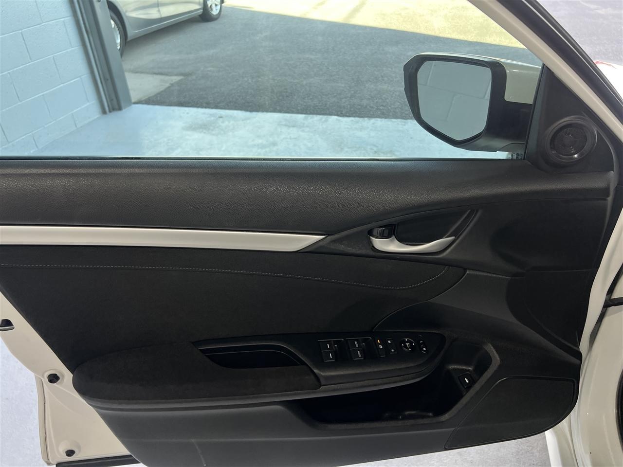 Honda Civic EX Sedan CVT 2018