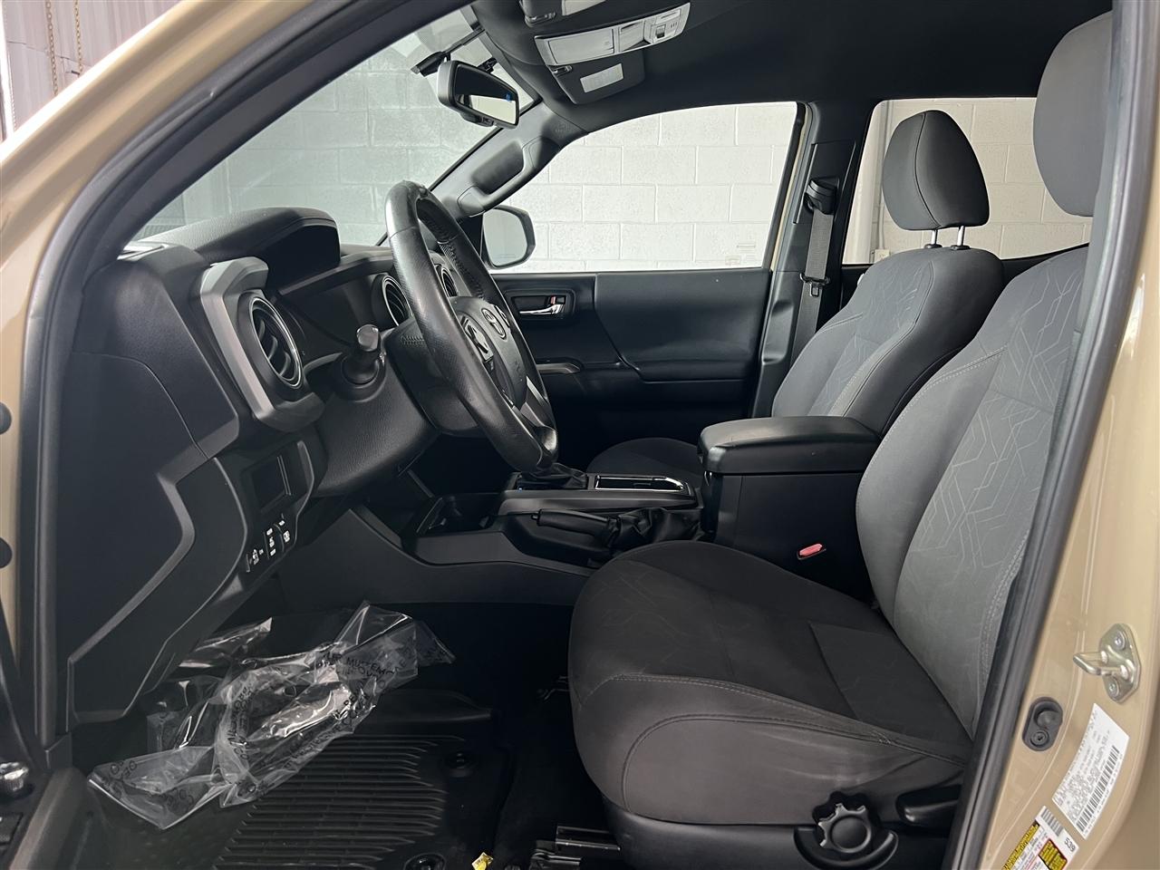 Toyota Tacoma SR5 Double Cab Long Bed V6 6AT 4WD 2017