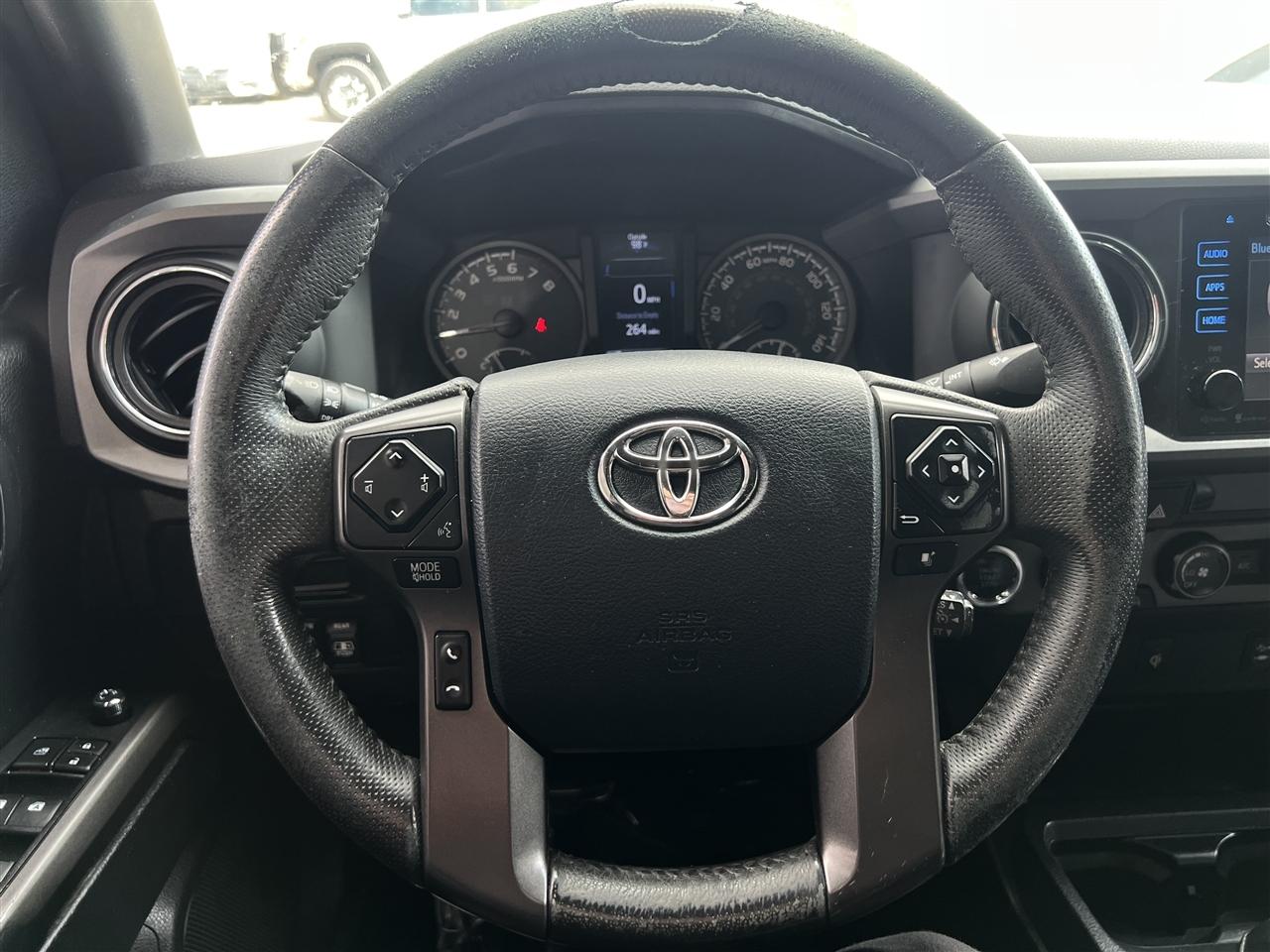 Toyota Tacoma SR5 Double Cab Long Bed V6 6AT 4WD 2017