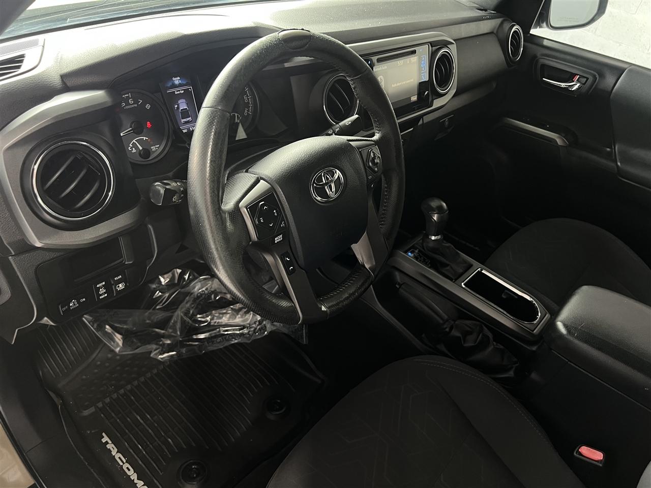 Toyota Tacoma SR5 Double Cab Long Bed V6 6AT 4WD 2017