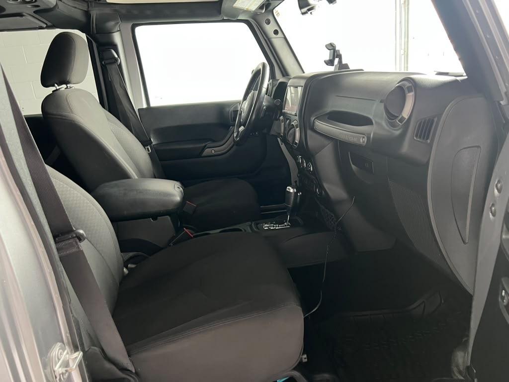Jeep Wrangler Unlimited Sport 4WD 2017