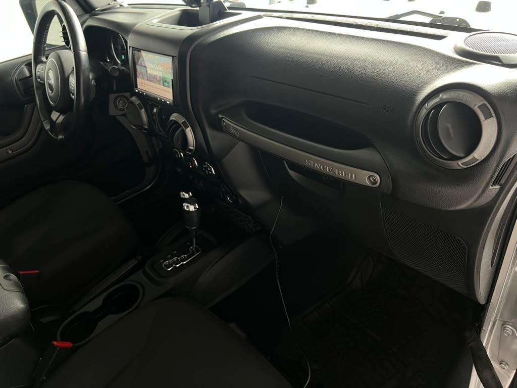 Jeep Wrangler Unlimited Sport 4WD 2017