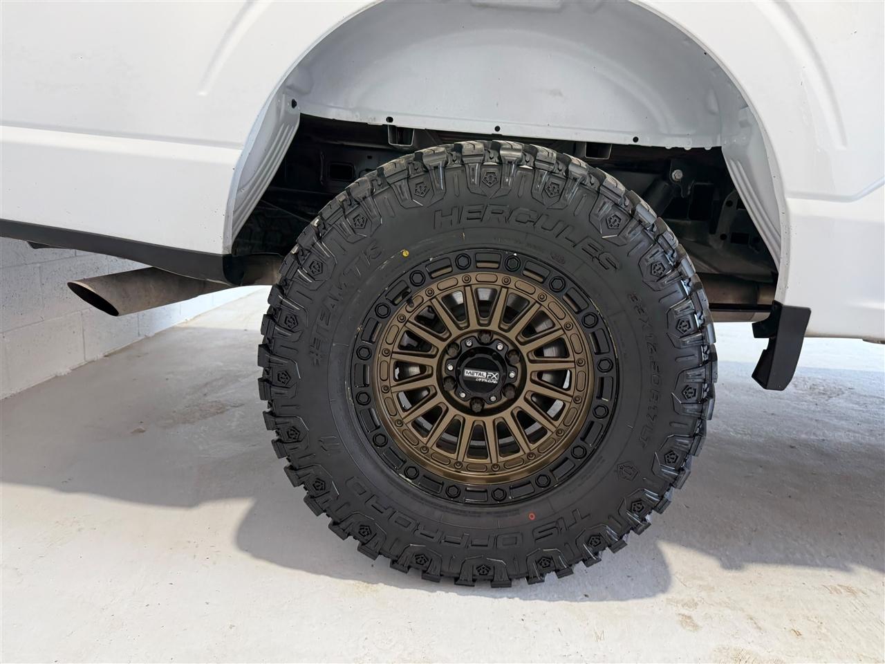 Ford F-150 XL SuperCrew 5.5-ft. Bed 4WD 2023