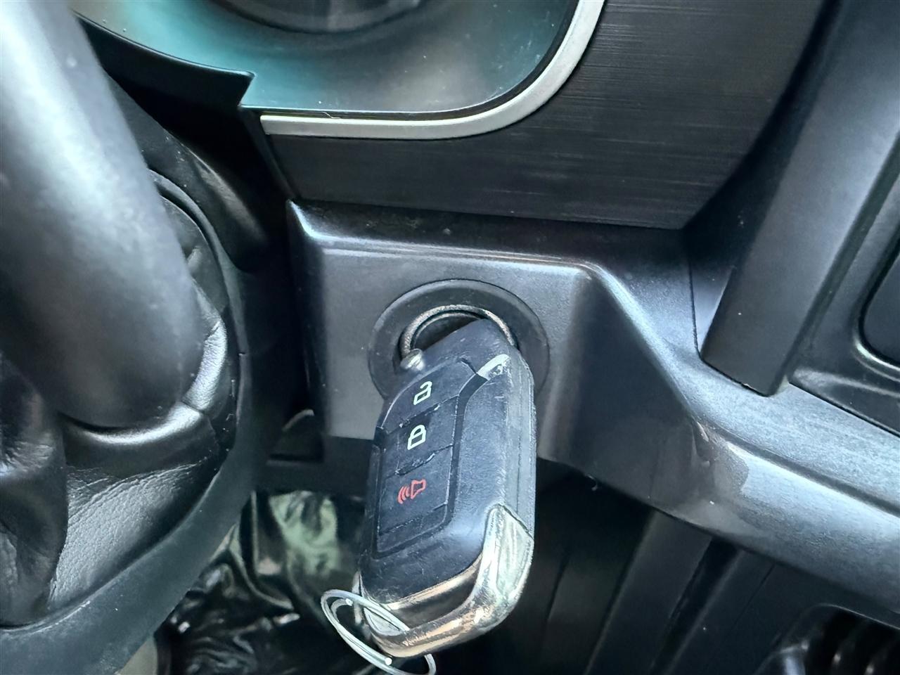 Ford F-150 XL SuperCrew 5.5-ft. Bed 4WD 2023