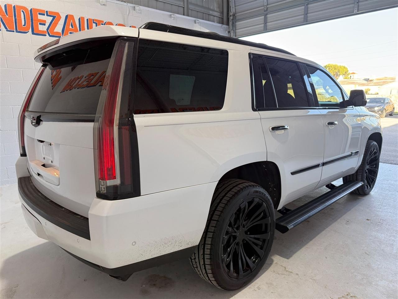 Cadillac Escalade Platinum 4WD 2020