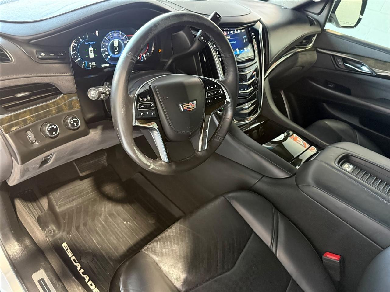 Cadillac Escalade Platinum 4WD 2020