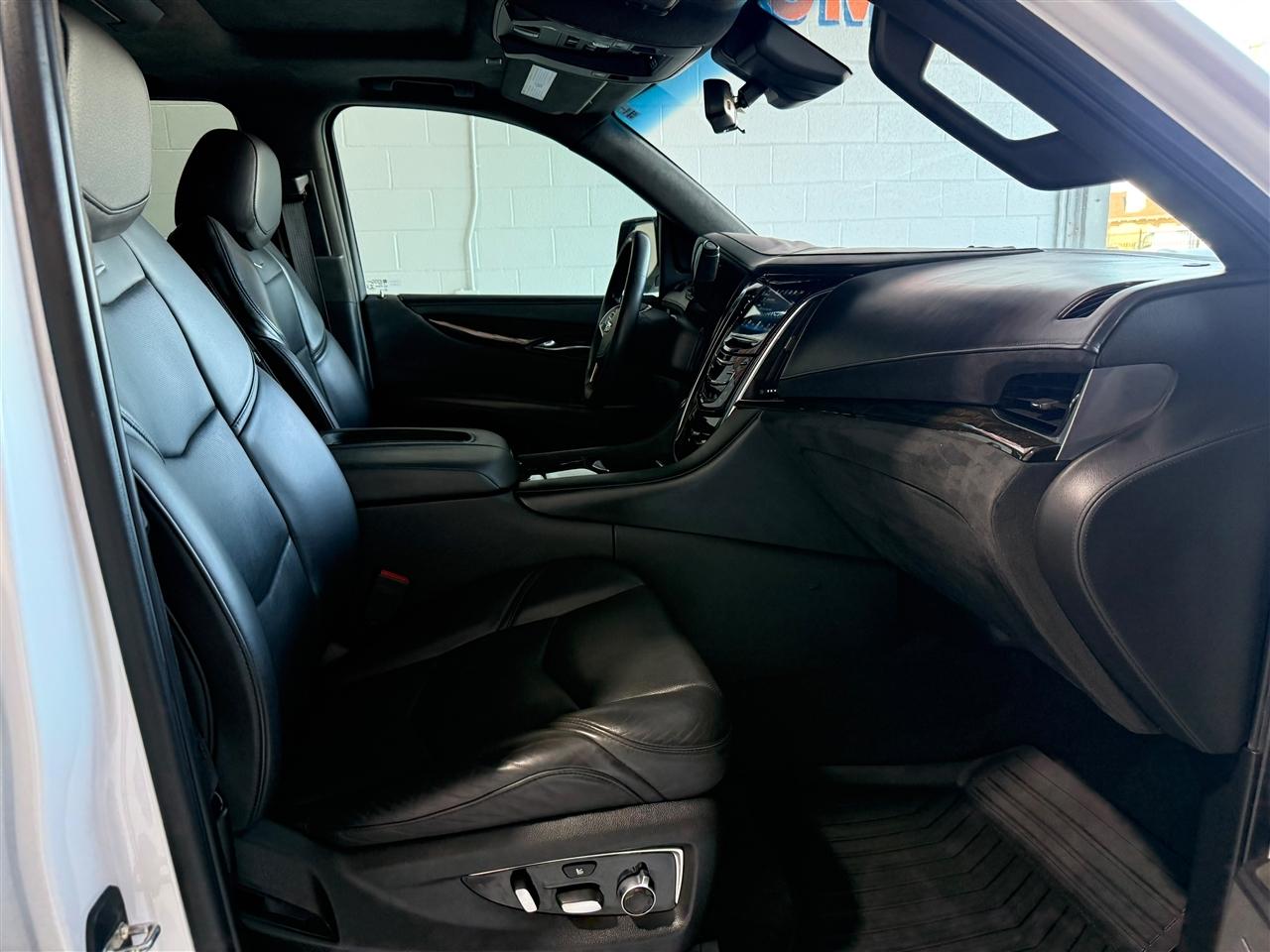 Cadillac Escalade Platinum 4WD 2020